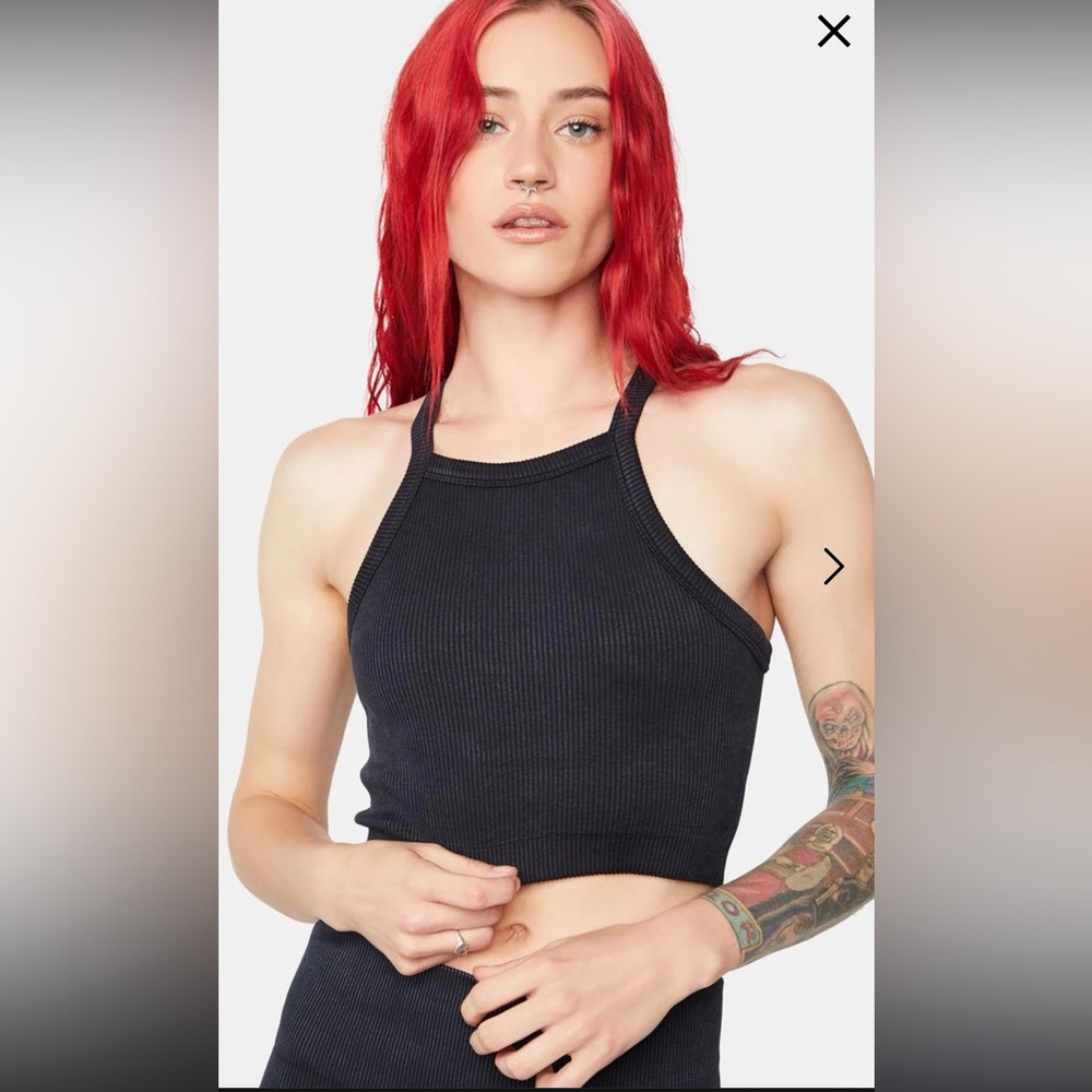 Ribbed tank